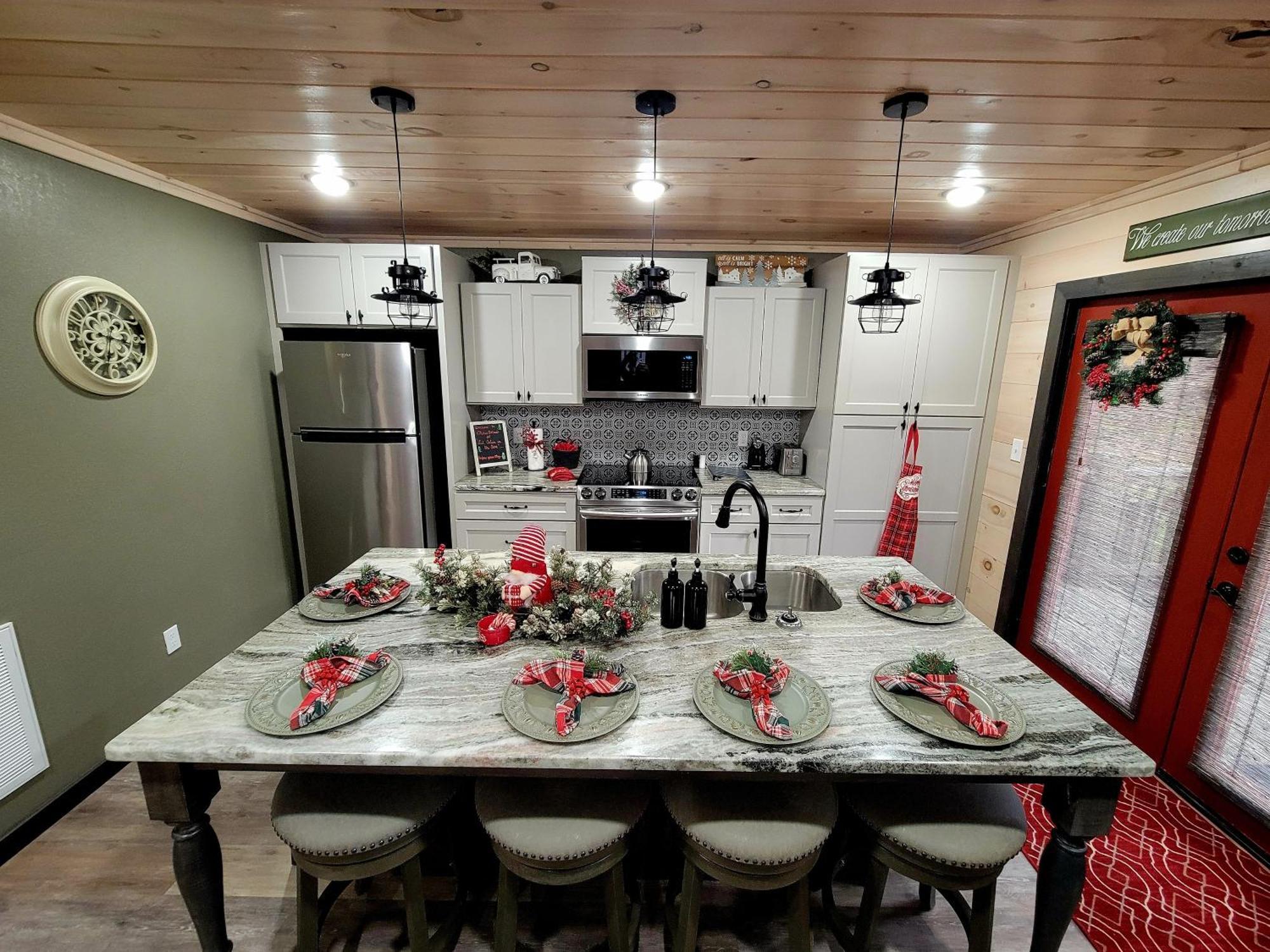 Lil Cabin In The Cove! Mtn Views, Theater, Hot Tub, Games, King Beds, Prime Location! Sevierville Zewnętrze zdjęcie